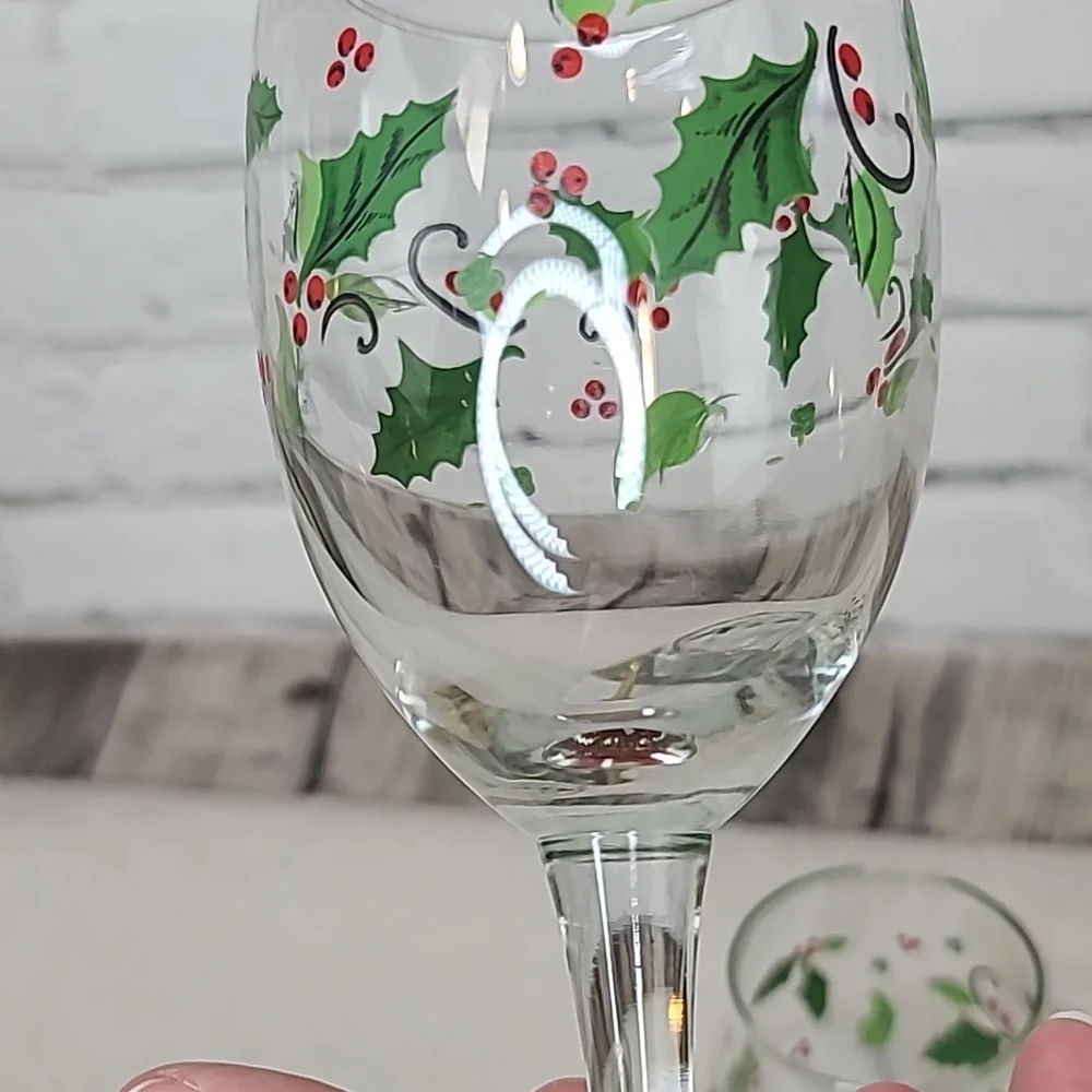 Libbey Vintage Holiday Holly Iced Tea Glass/Goblets Set of 4 (Four) Green/Red